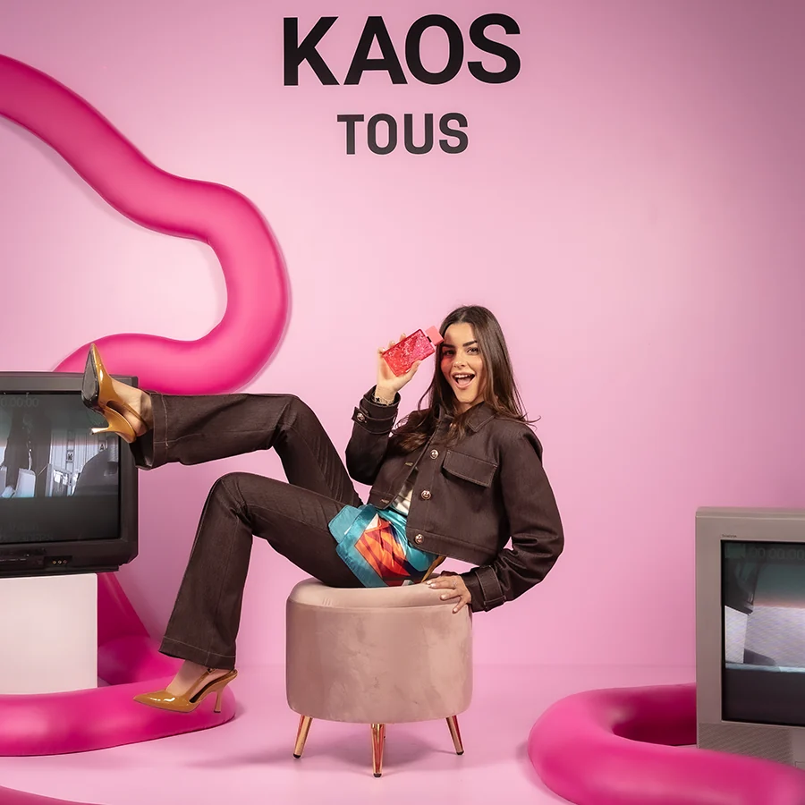 PINK KAOS GALLERY